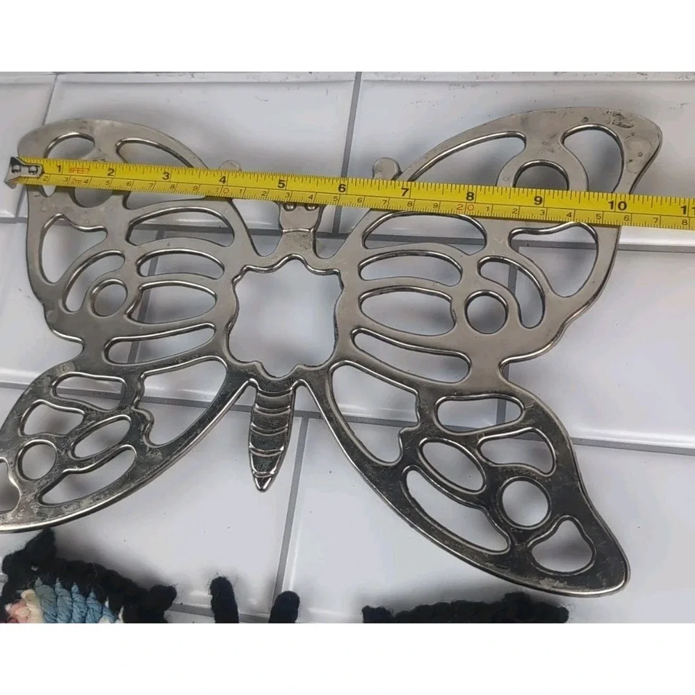 Trivet Set Vintage Butterfly Granny Square Crochet & Metal Footed Trivet 11